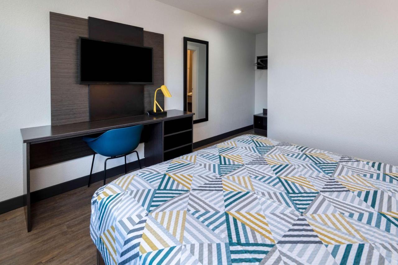 Motel 6-Fontana, Ca Екстер'єр фото