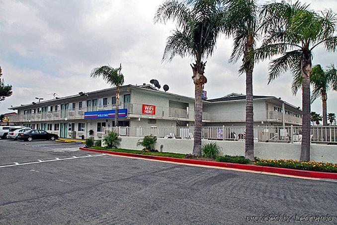 Motel 6-Fontana, Ca Екстер'єр фото