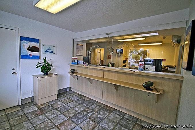 Motel 6-Fontana, Ca Екстер'єр фото
