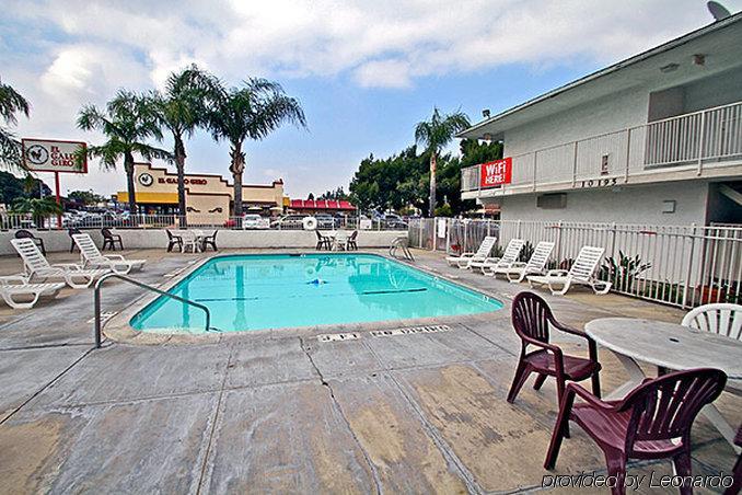 Motel 6-Fontana, Ca Екстер'єр фото