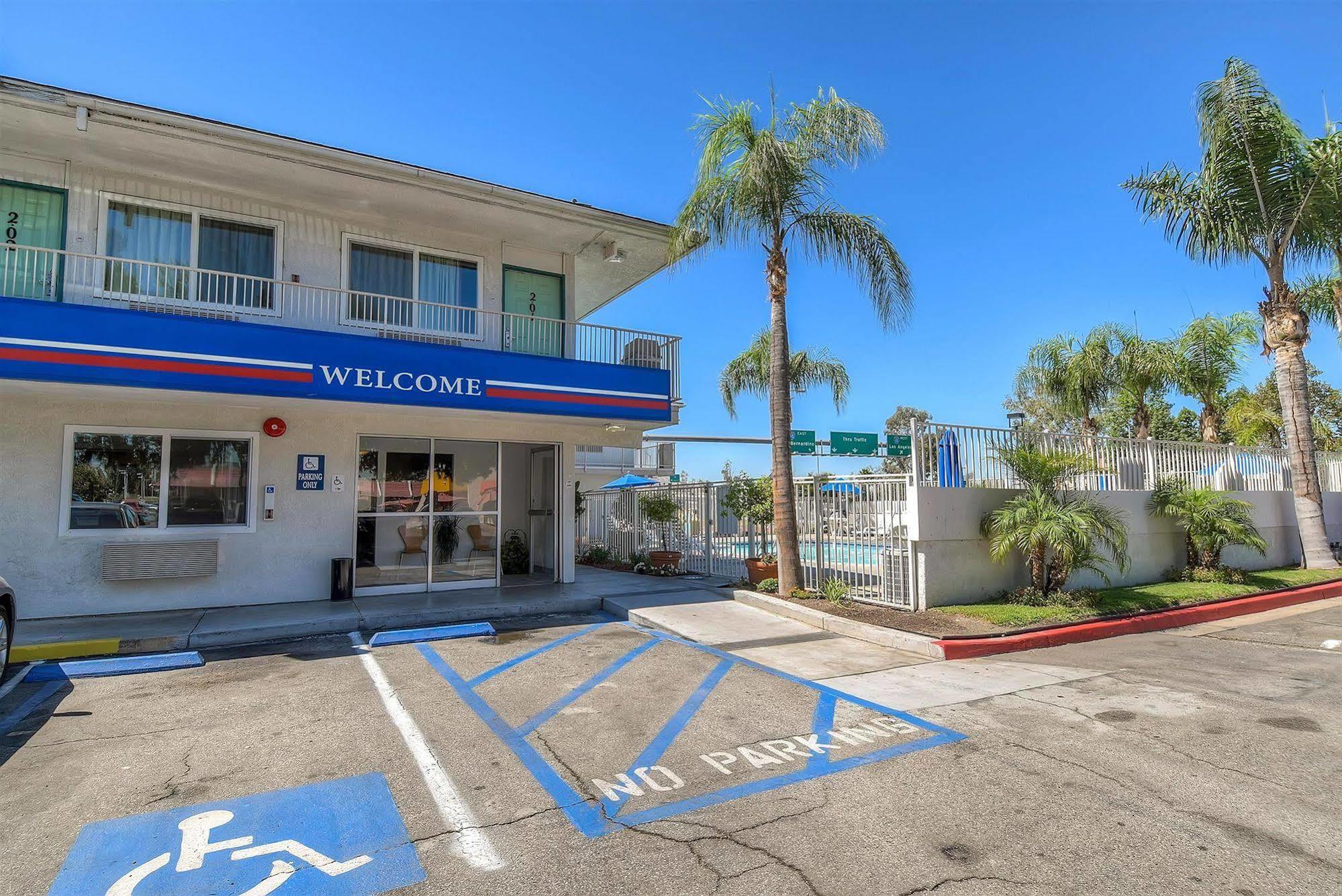 Motel 6-Fontana, Ca Екстер'єр фото