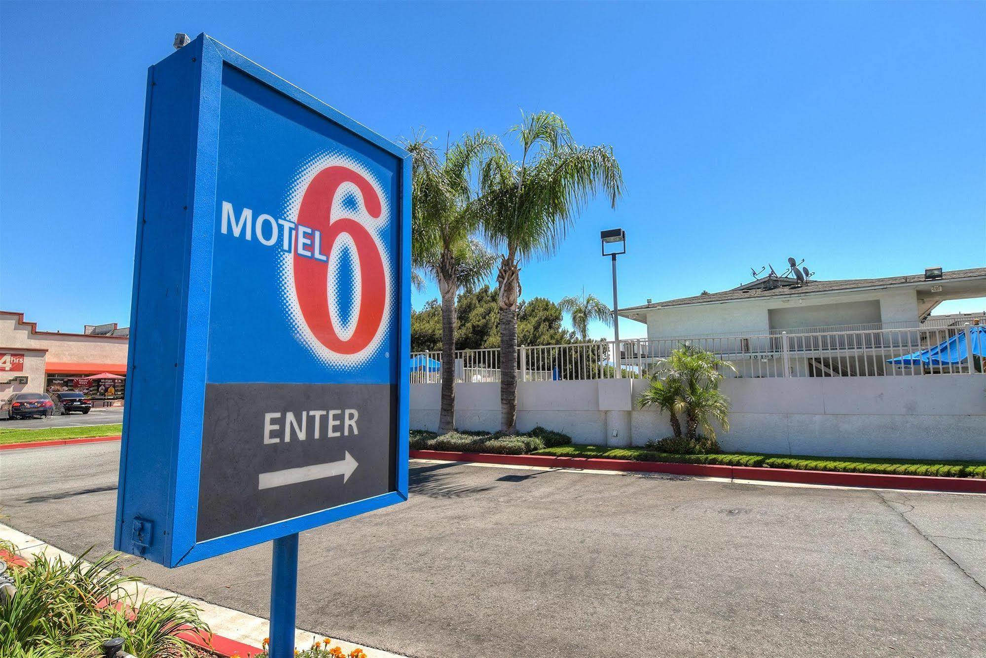 Motel 6-Fontana, Ca Екстер'єр фото