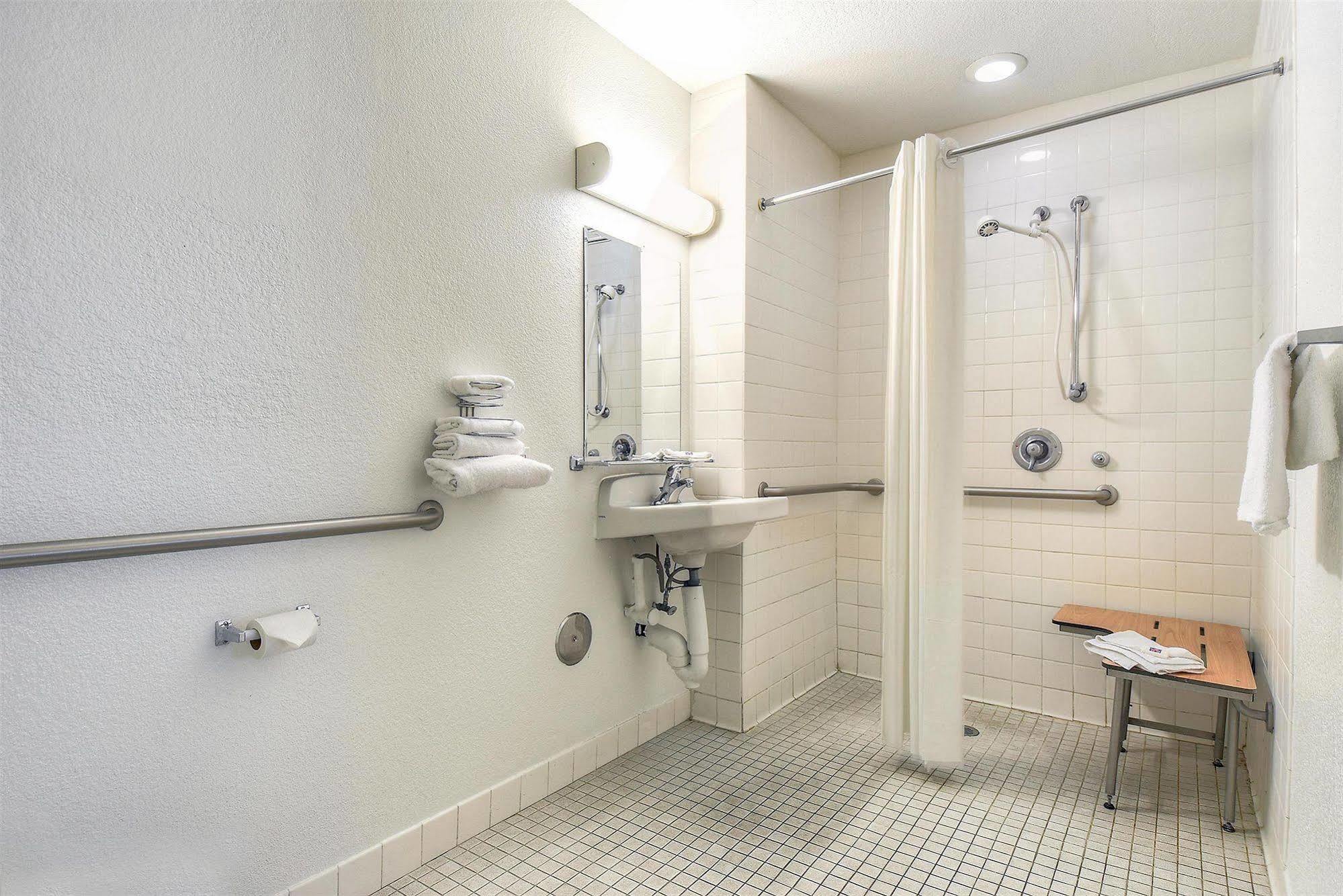 Motel 6-Fontana, Ca Екстер'єр фото