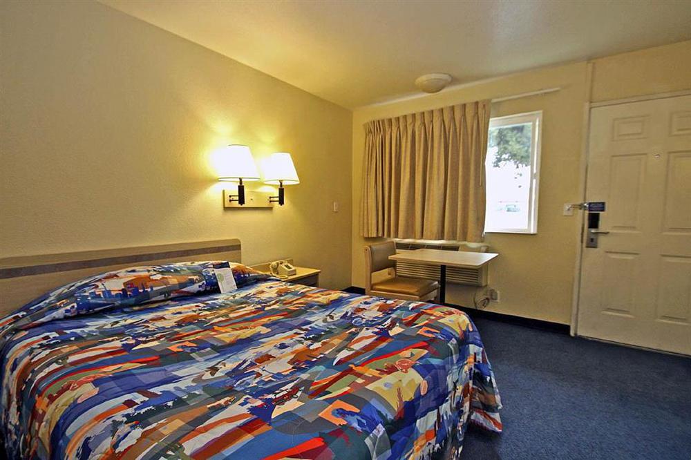 Motel 6-Fontana, Ca Номер фото